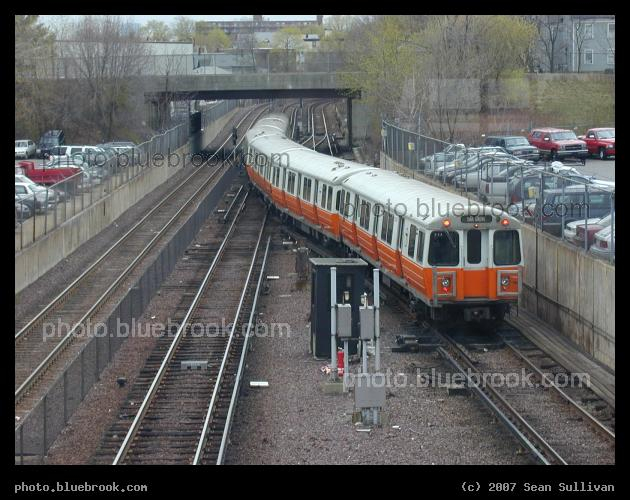 Oak Grove Crossover - An outbound MBTA Orange Line train changing tracks while approaching Oak Grove station, Malden MA