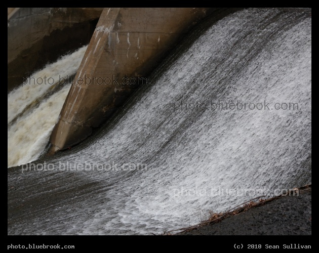 Saco River Waterfall - A hydropower dam on the Saco River, Saco/Biddeford ME