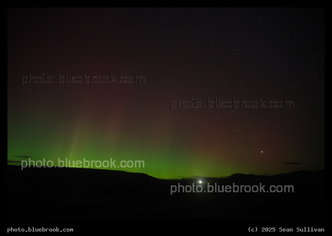 Aurora with Jupiter Rising - Jupiter below Gemini on the right side of the image, Corvallis MT